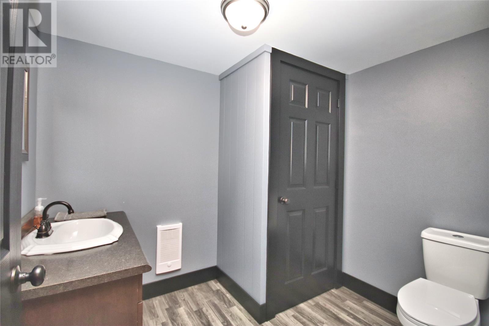 17-19 Tilts Hill Place, Bay Roberts, Newfoundland & Labrador  A0A 1G0 - Photo 38 - 1285974