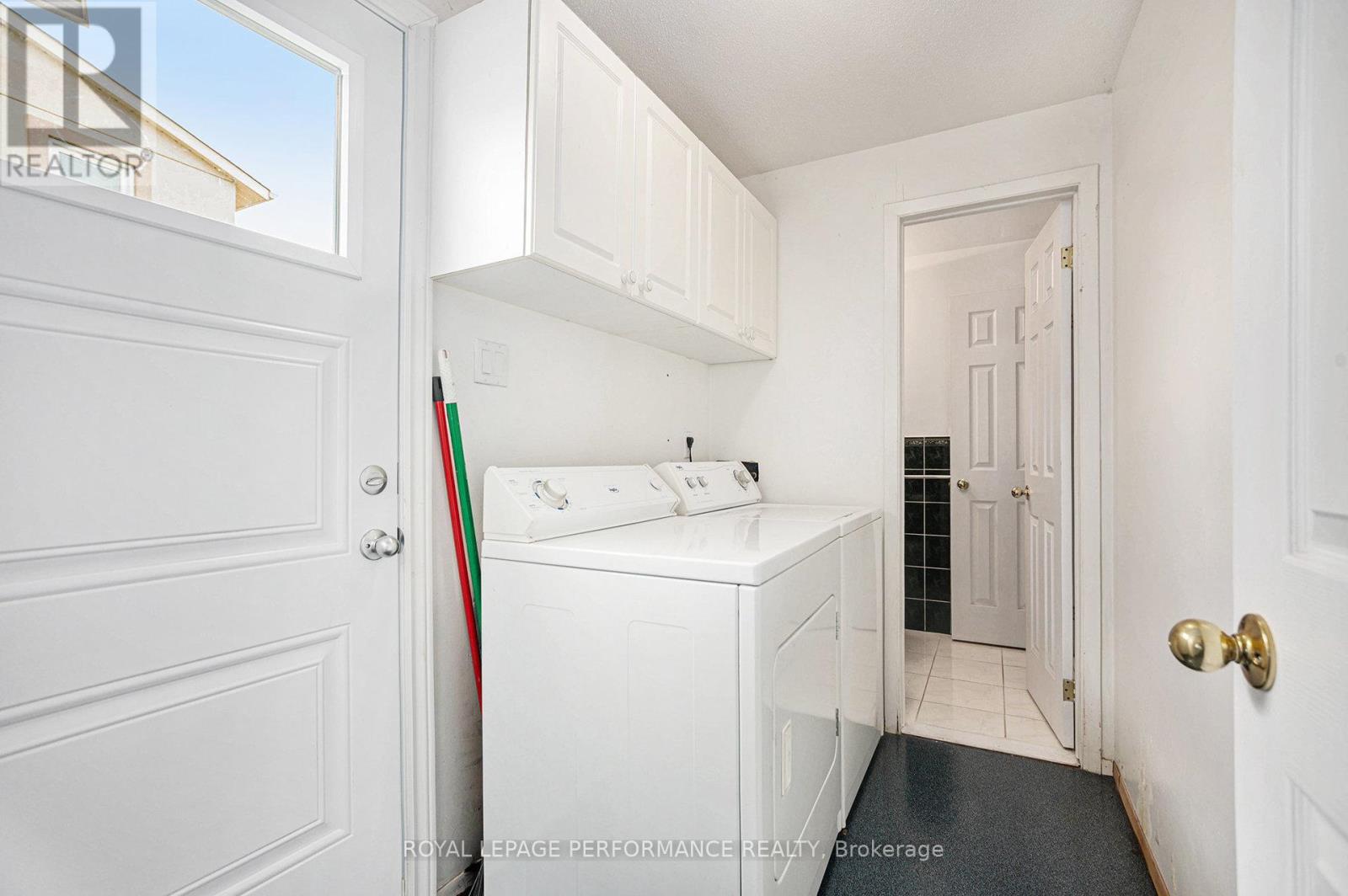 3 Four Seasons Drive, Ottawa, Ontario  K2E 7P7 - Photo 14 - X12194492