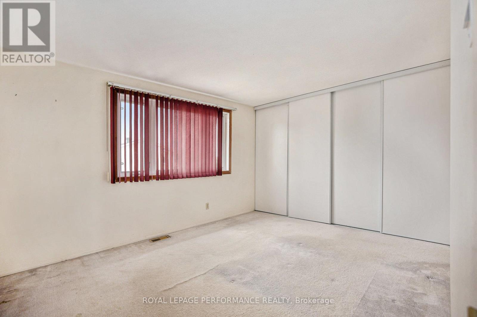 3 Four Seasons Drive, Ottawa, Ontario  K2E 7P7 - Photo 17 - X12194492