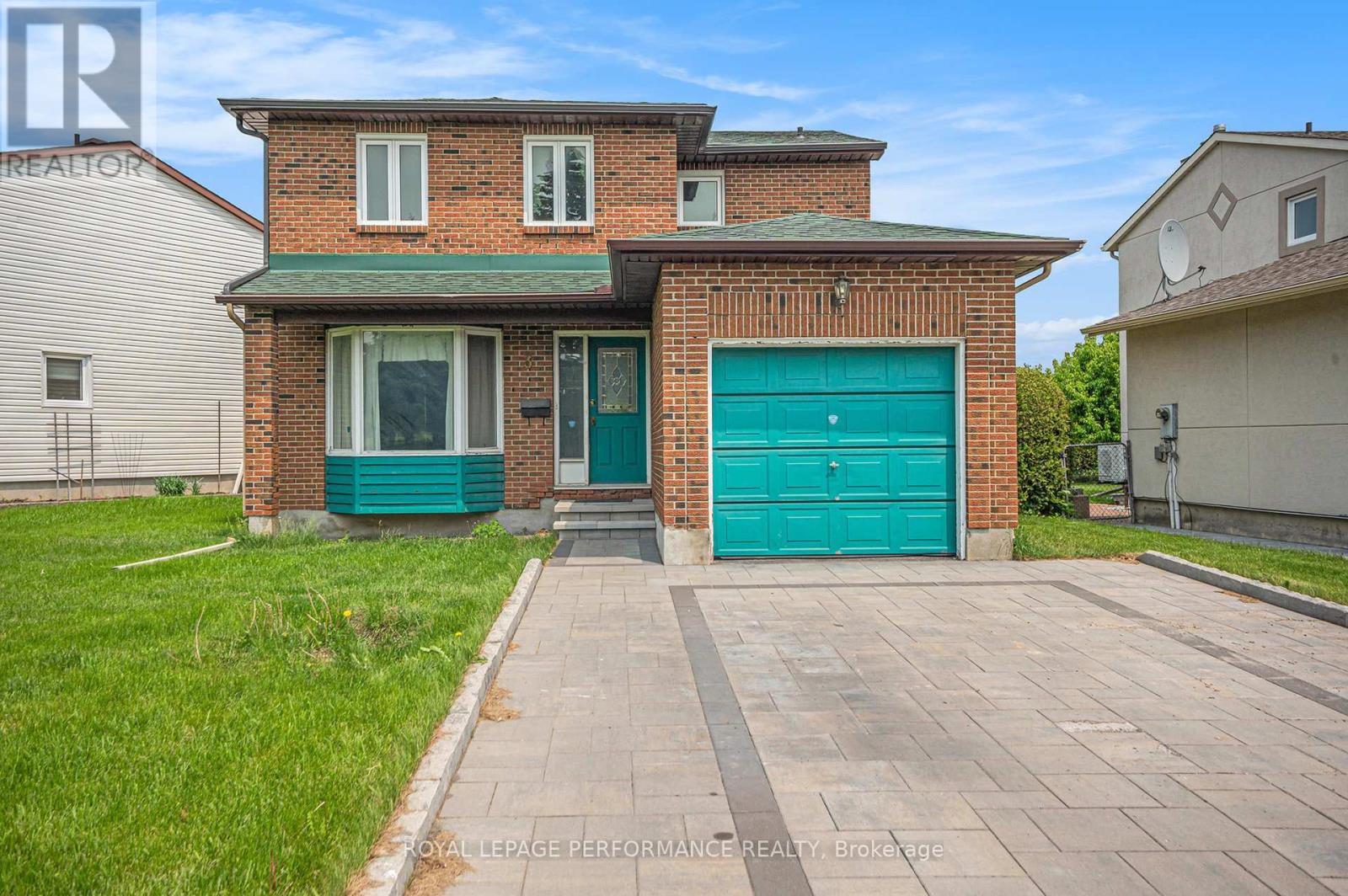 3 Four Seasons Drive, Ottawa, Ontario  K2E 7P7 - Photo 2 - X12194492