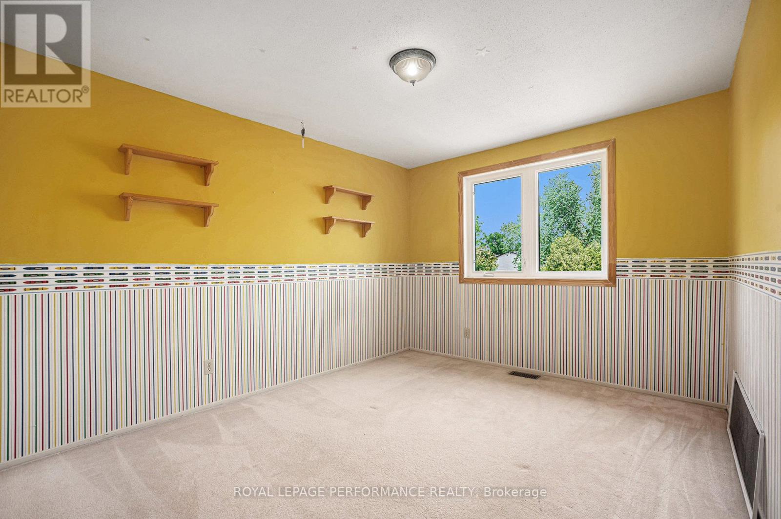 3 Four Seasons Drive, Ottawa, Ontario  K2E 7P7 - Photo 20 - X12194492