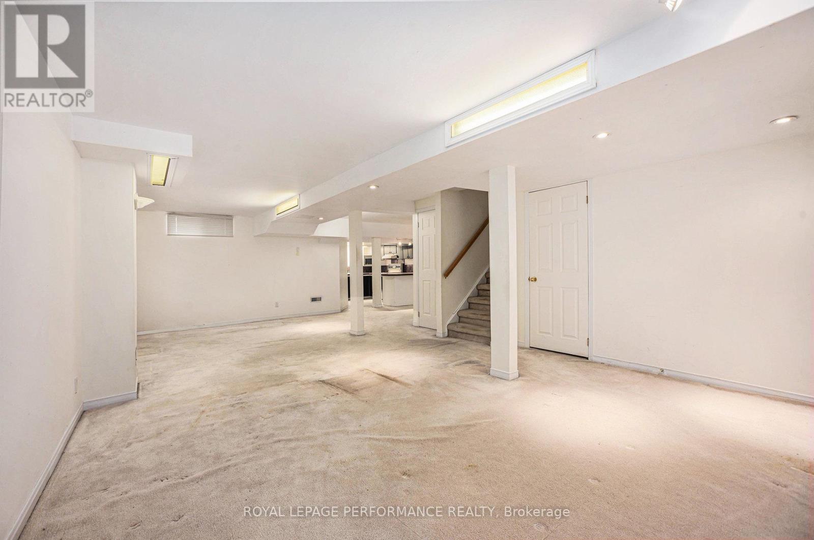 3 Four Seasons Drive, Ottawa, Ontario  K2E 7P7 - Photo 24 - X12194492