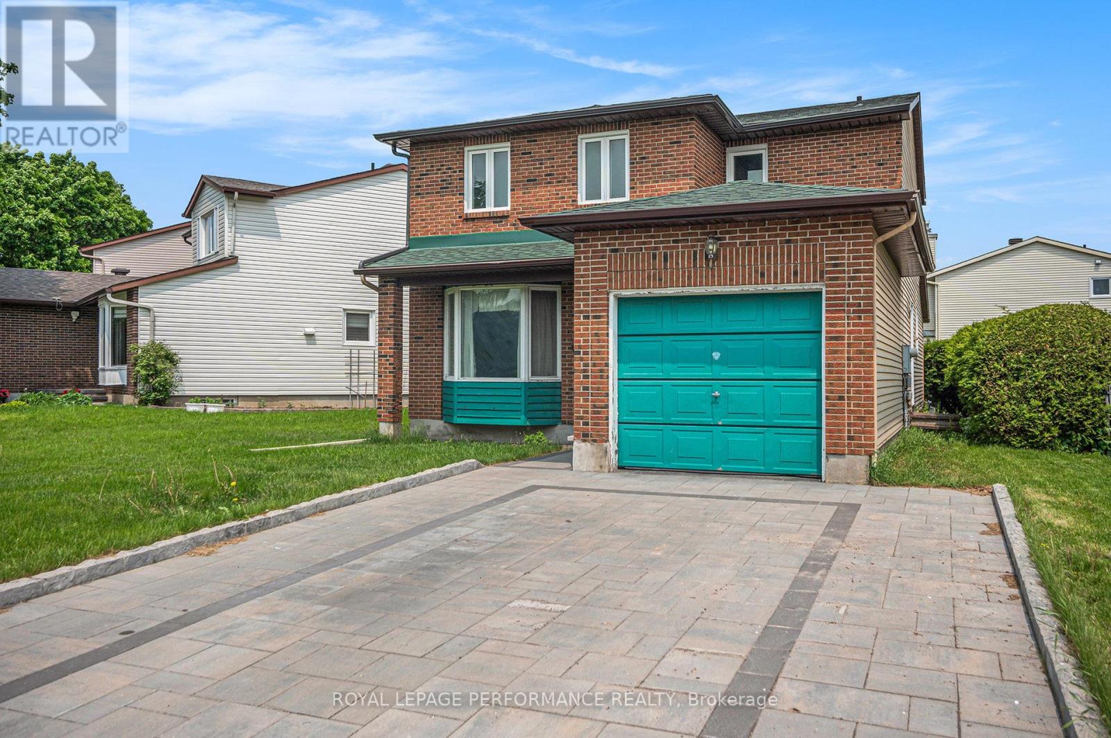 3 Four Seasons Drive, Ottawa, Ontario  K2E 7P7 - Photo 3 - X12194492