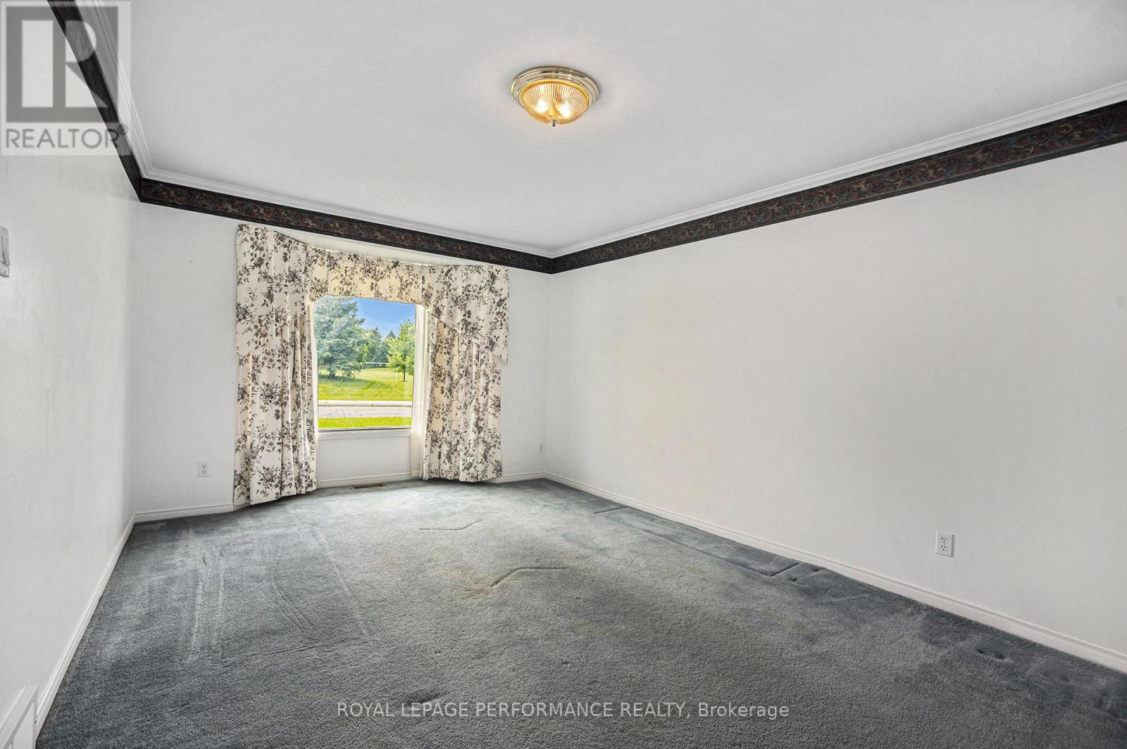 3 Four Seasons Drive, Ottawa, Ontario  K2E 7P7 - Photo 6 - X12194492