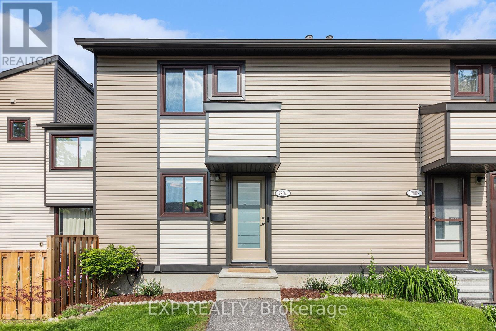 7804 Jeanne D'arc Boulevard, Ottawa, Ontario  K1C 2E9 - Photo 2 - X12194496