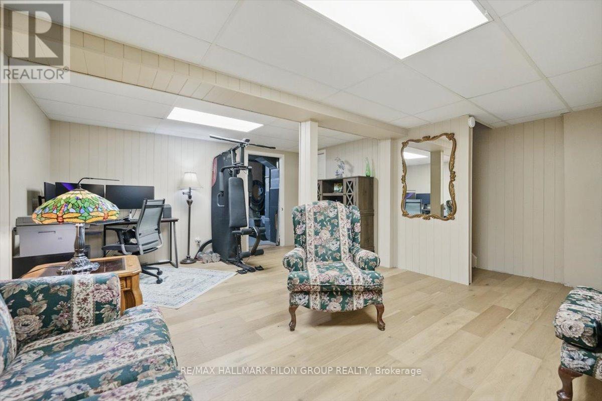 1358 Bakker Court, Ottawa, Ontario  K1C 2K4 - Photo 21 - X12194553