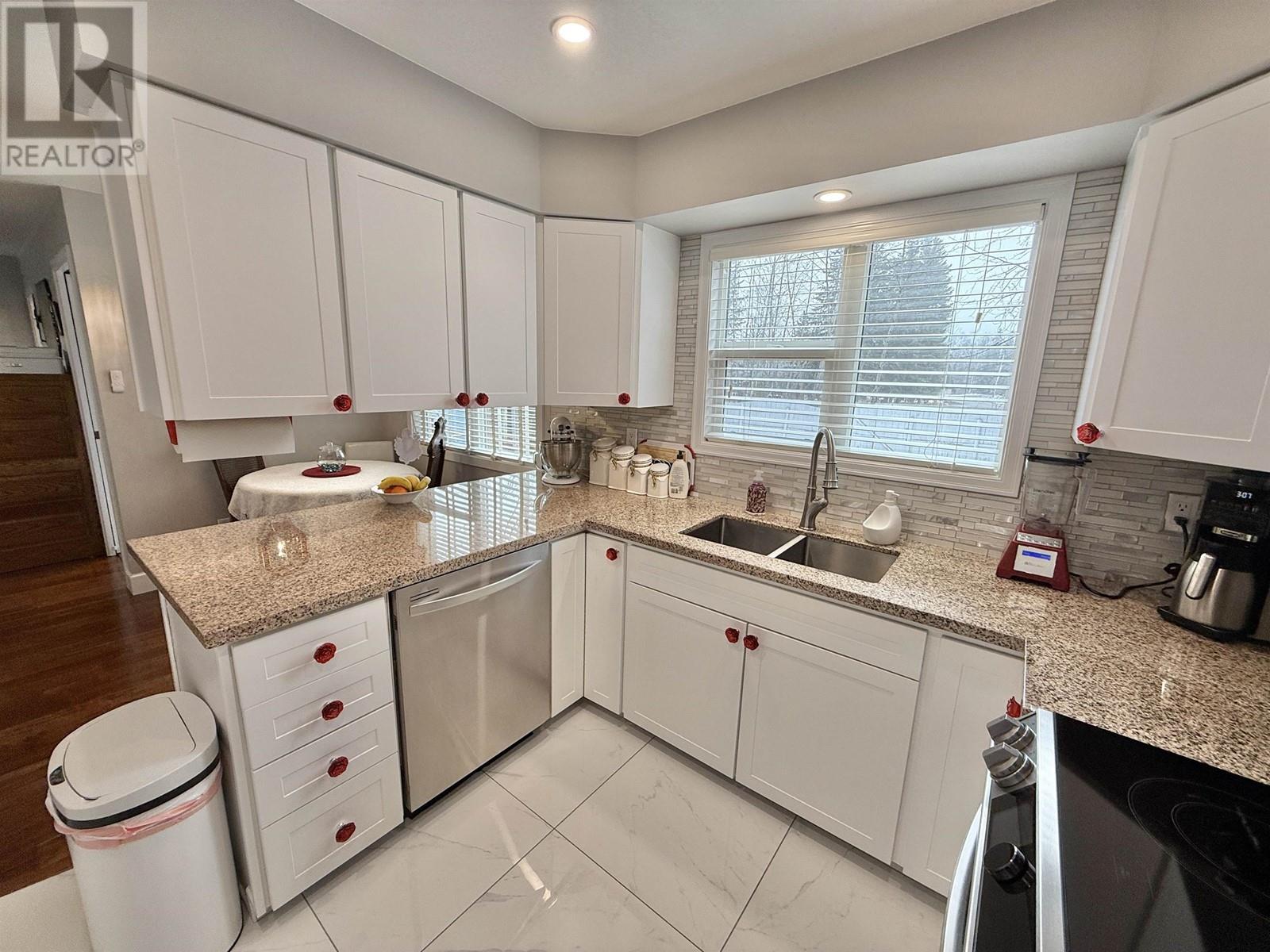 Property at 1012 ROSE ROAD image 5