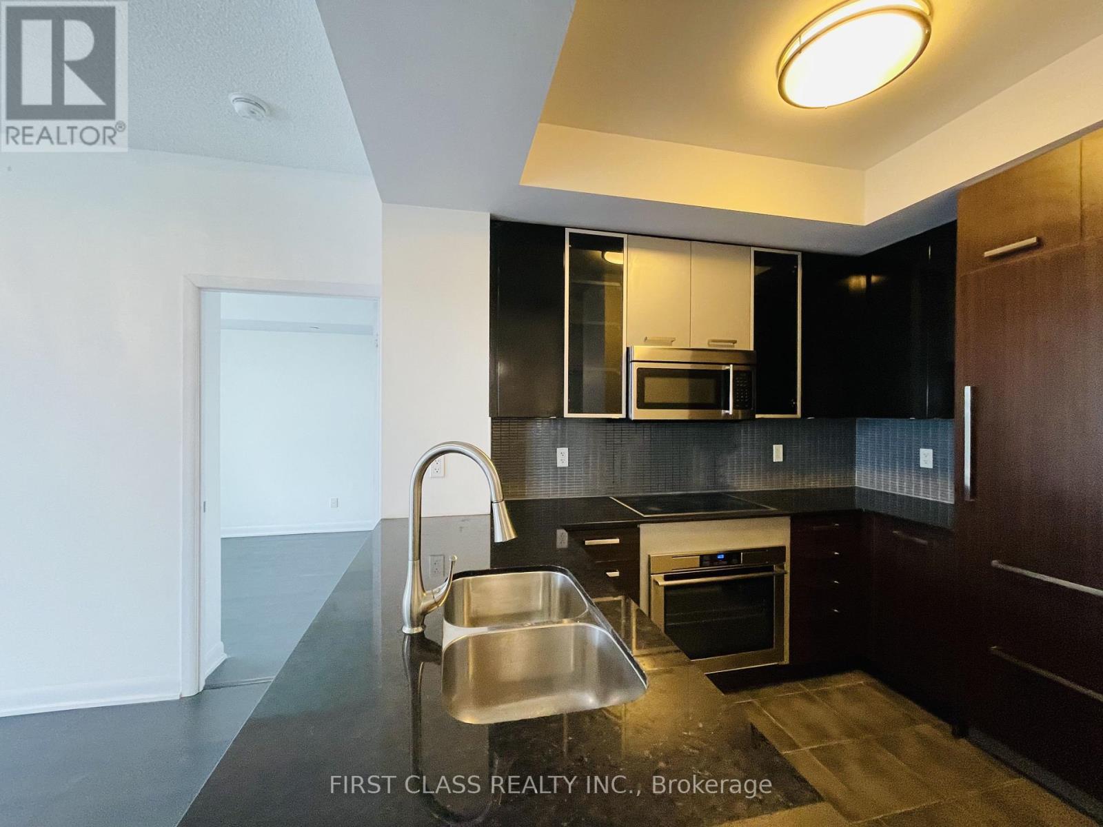 Ph305 - 5168 Yonge Street, Toronto, Ontario  M2N 5P6 - Photo 5 - C12194488