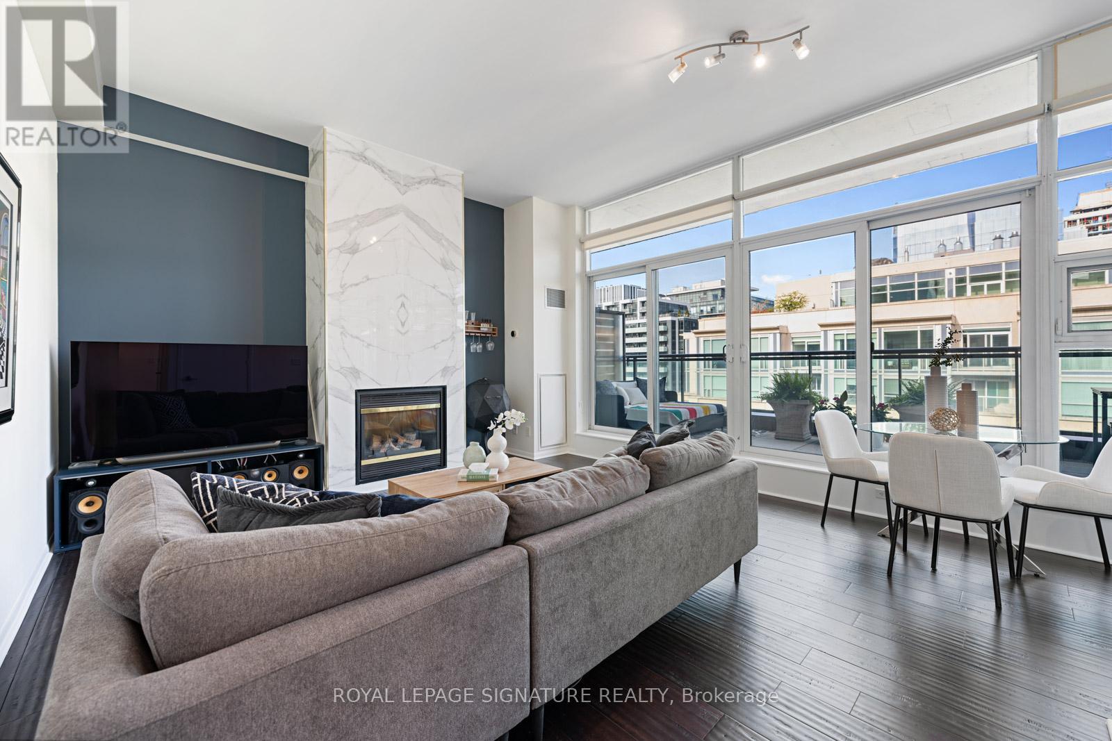 1406 - 333 ADELAIDE STREET E, Toronto, Ontario