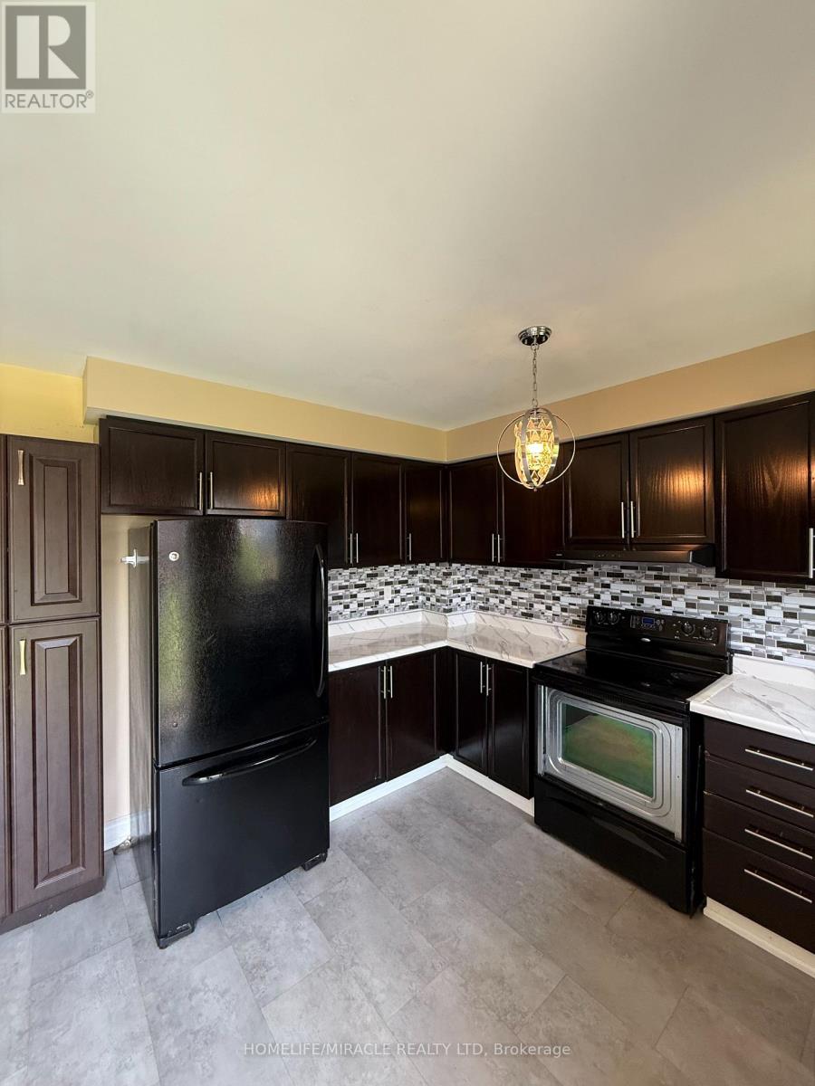 688 Highview Road, Pickering, Ontario  L1V 4V8 - Photo 10 - E12194495