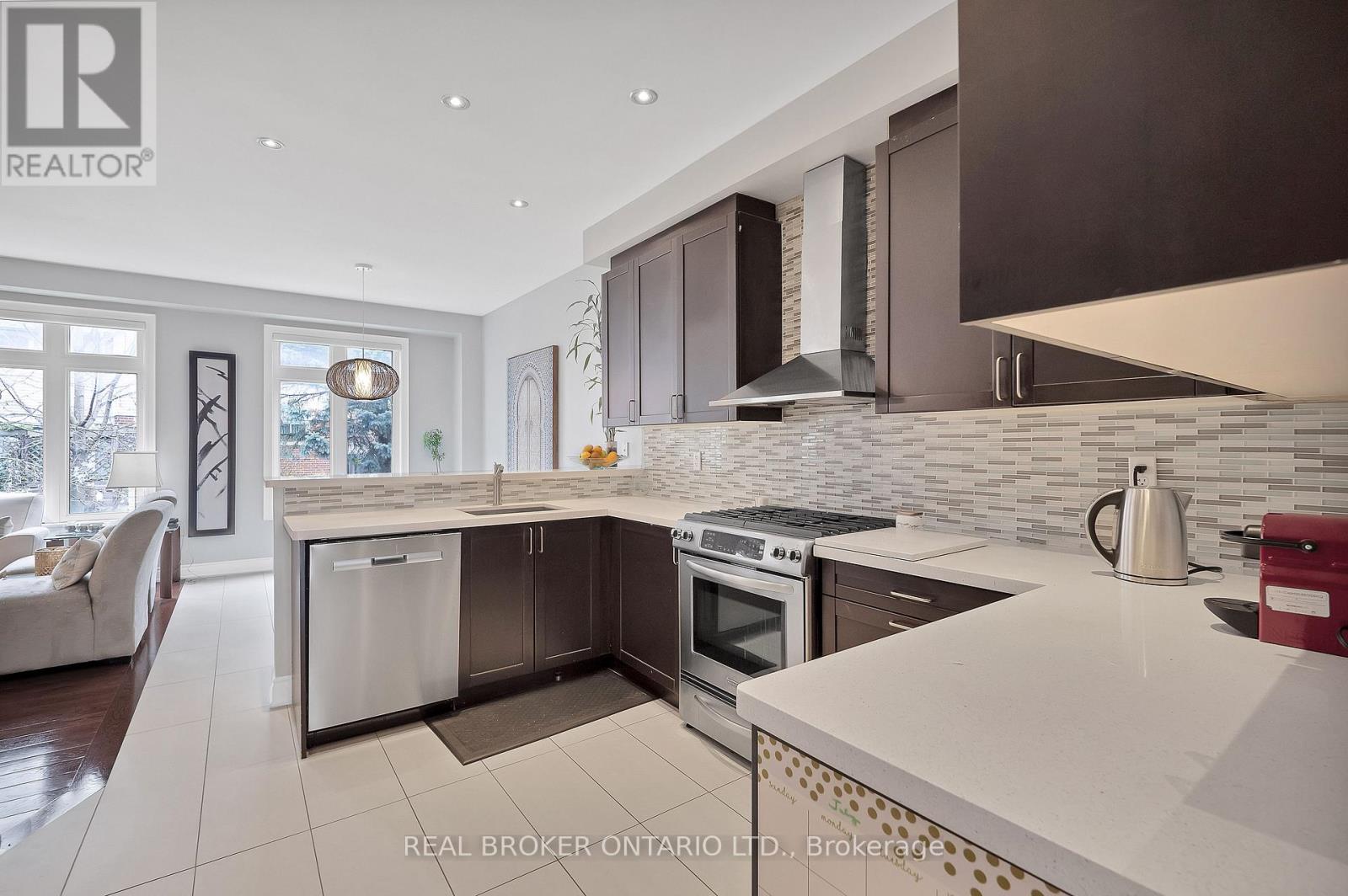 31 Mastwood Crescent, Toronto (Rouge), Ontario  M1C 0B3 - Photo 5 - E12194554