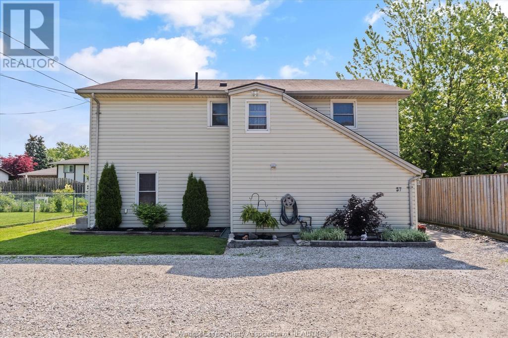 MLS# 25013996: 37 FRYER STREET, Amherstburg, Canada