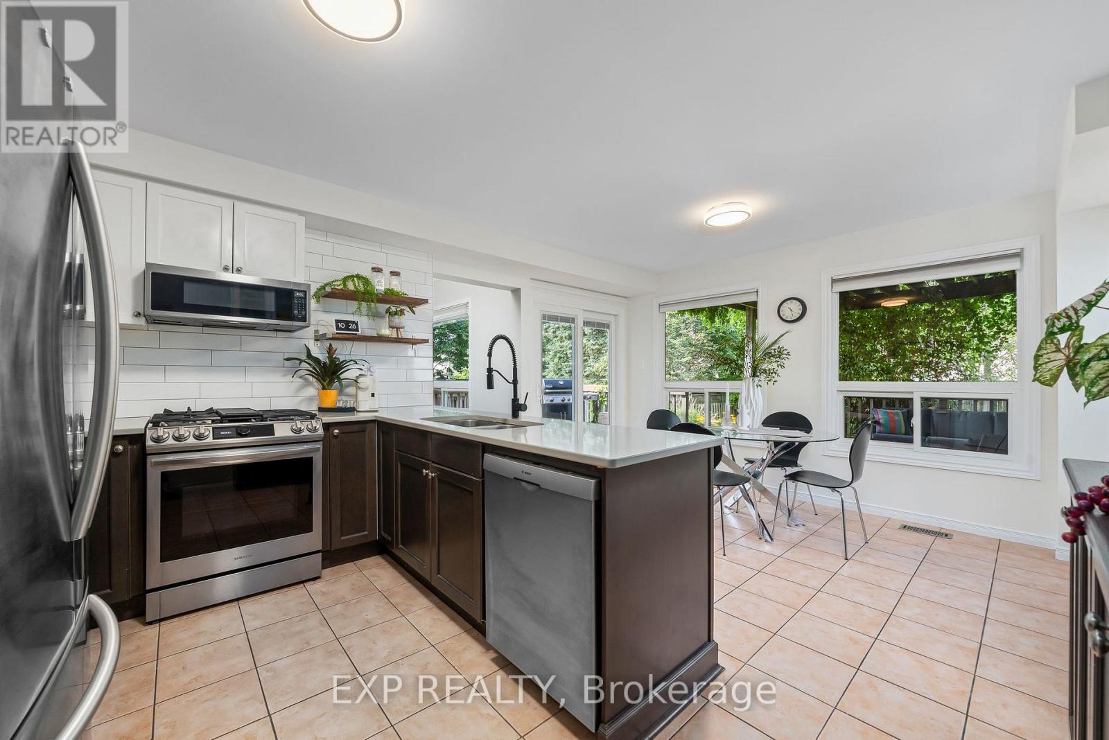 841 Chipping Park Boulevard, Cobourg, Ontario  K9A 5L2 - Photo 13 - X12194652