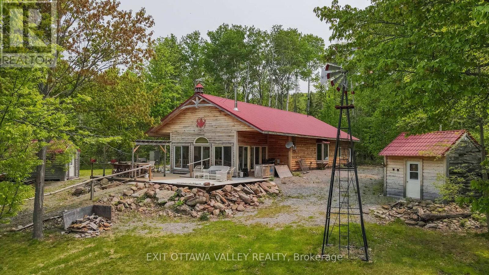 697 Curtiss Road, Madawaska Valley, Ontario  K0J 1B0 - Photo 2 - X12132649