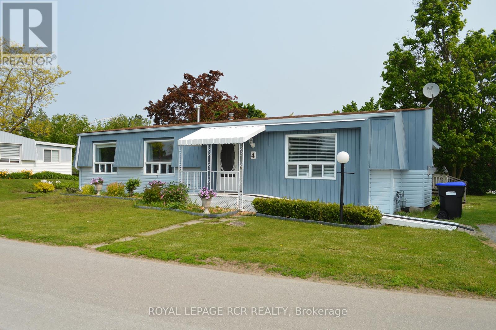 Property at 4 LINDEN LANE image 1