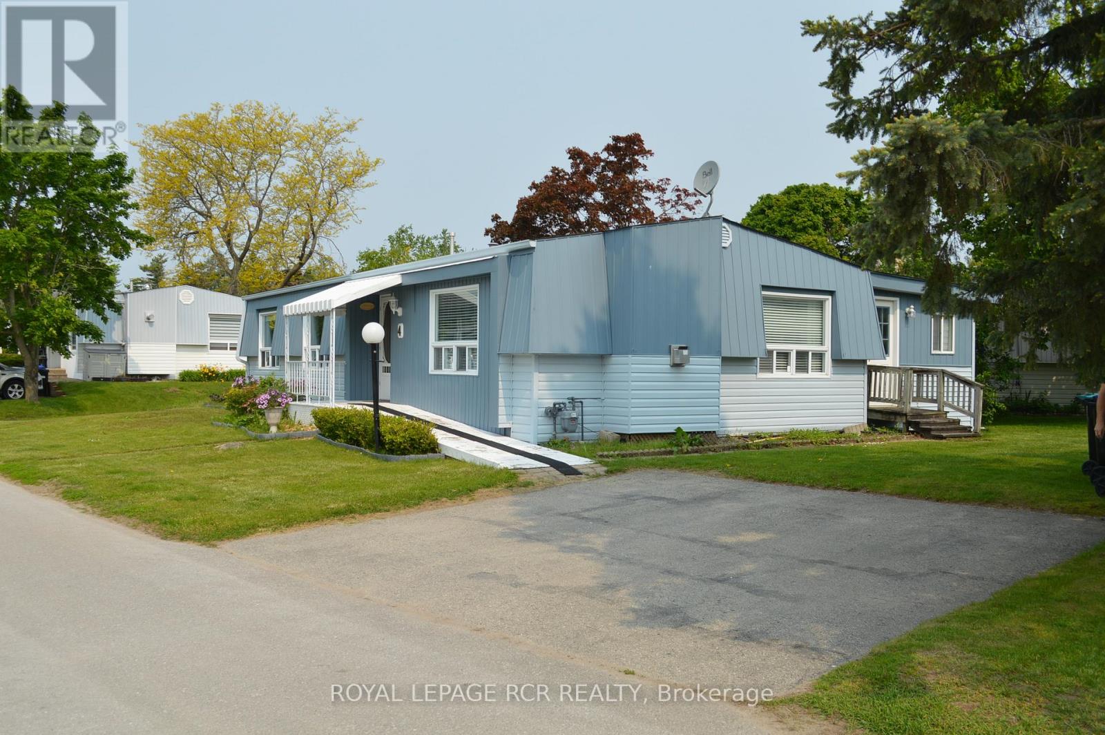 Property at 4 LINDEN LANE image 3