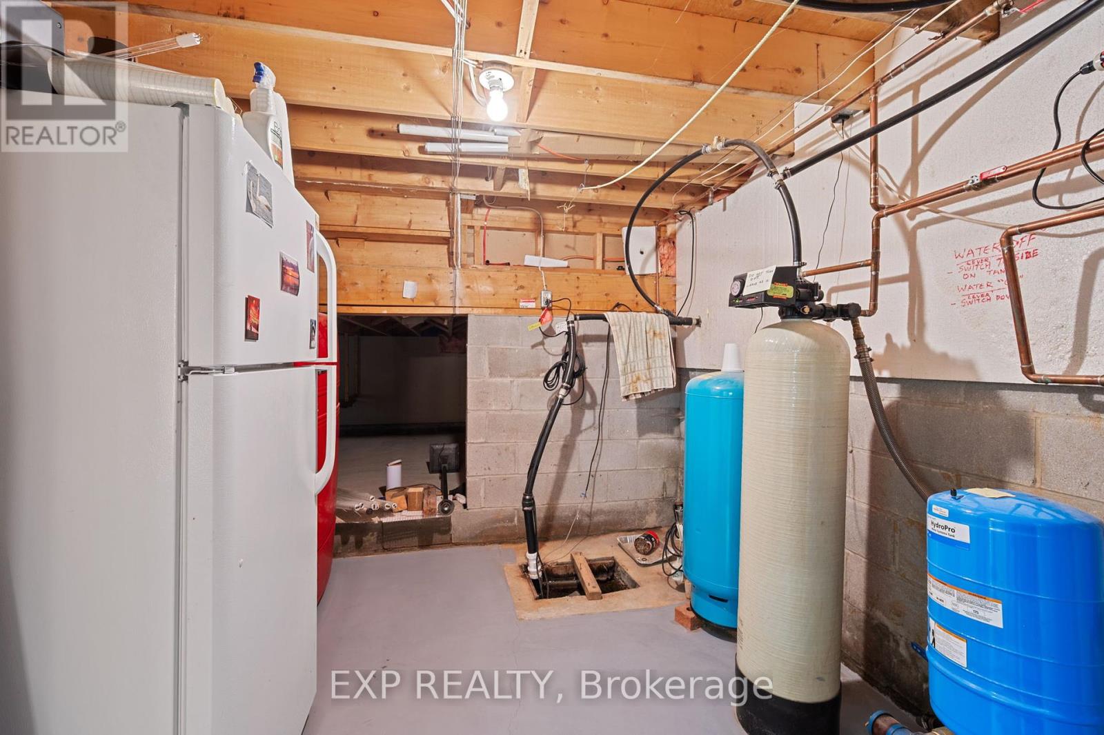 582 Duclos Point Road, Georgina (Virginia), Ontario  L0E 1N0 - Photo 35 - N12194552