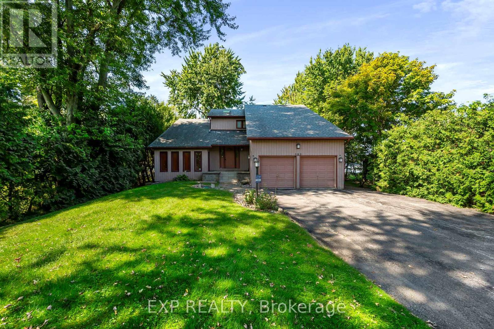 582 Duclos Point Road, Georgina (Virginia), Ontario  L0E 1N0 - Photo 6 - N12194552