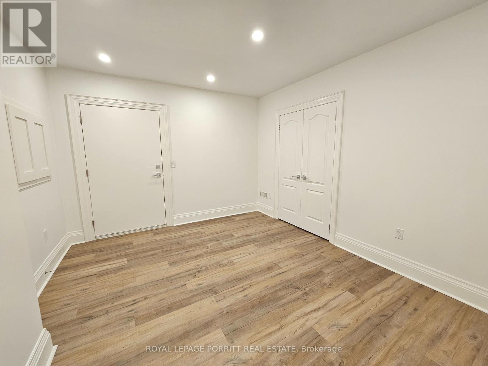 #lower - 45 Brule Crescent, Toronto (High Park-Swansea), Ontario  M6S 4H8 - Photo 13 - W12194480