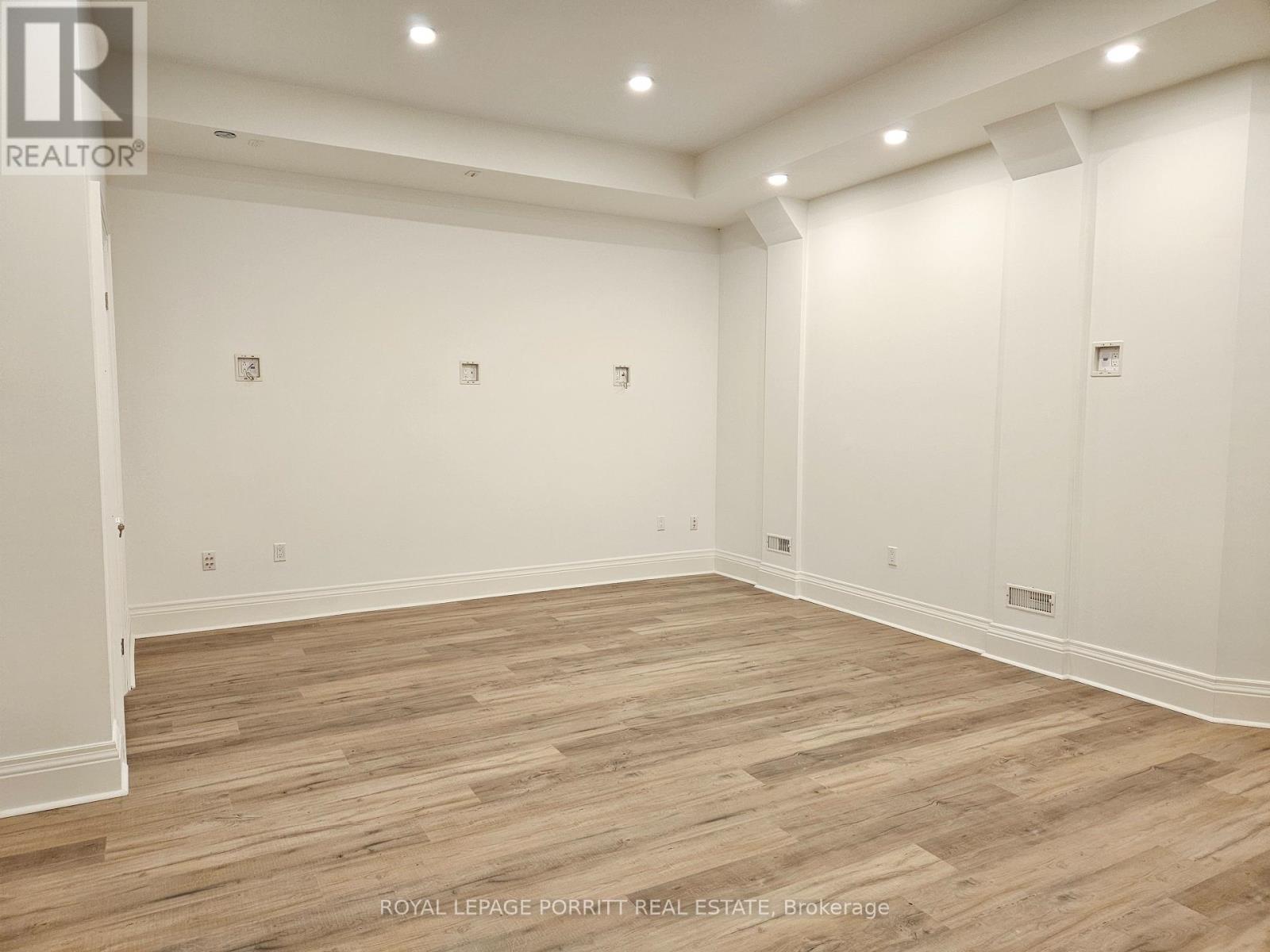 #lower - 45 Brule Crescent, Toronto (High Park-Swansea), Ontario  M6S 4H8 - Photo 4 - W12194480