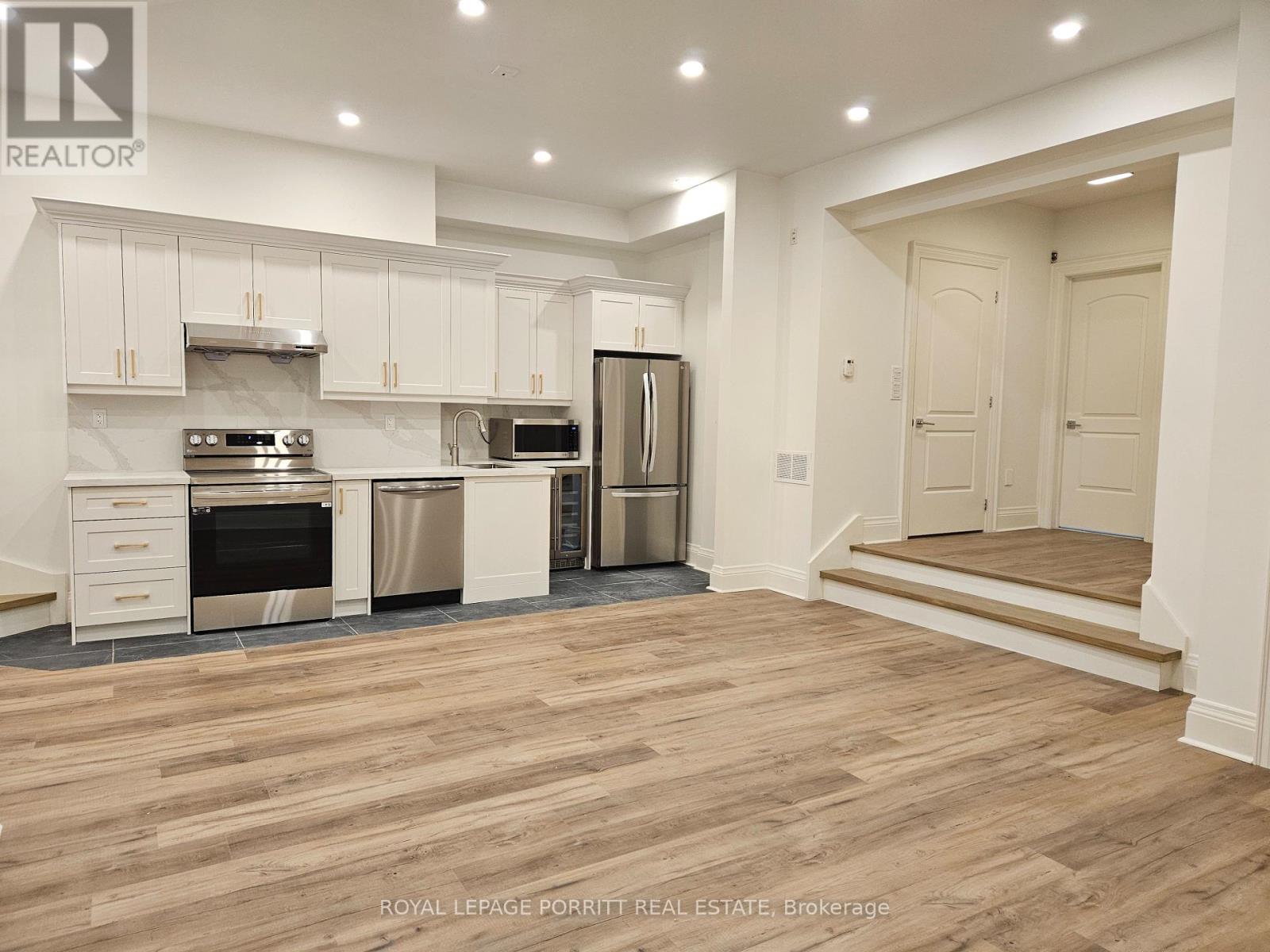 #lower - 45 Brule Crescent, Toronto (High Park-Swansea), Ontario  M6S 4H8 - Photo 5 - W12194480