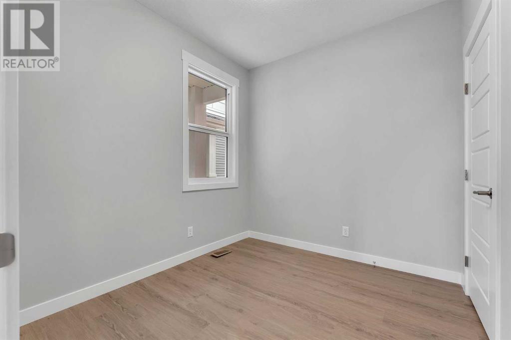 Property at 142 Corner Glen Way NE image 5