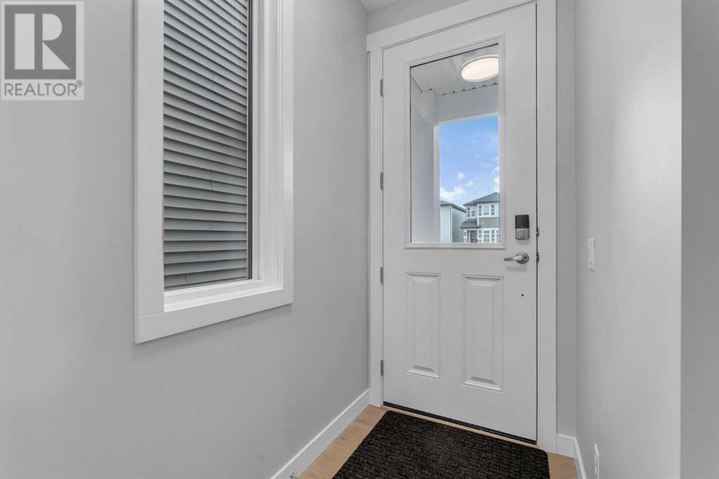 Property at 142 Corner Glen Way NE image 3