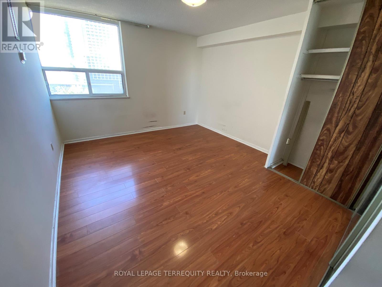 1209 - 5 Old Sheppard Avenue, Toronto, Ontario  M2J 4K3 - Photo 8 - C12188937