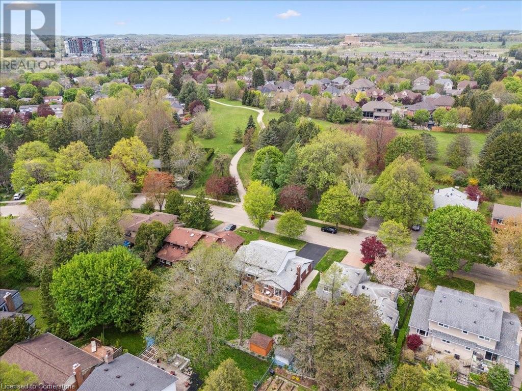 Property at 312 CRAIGLEITH Drive image 4