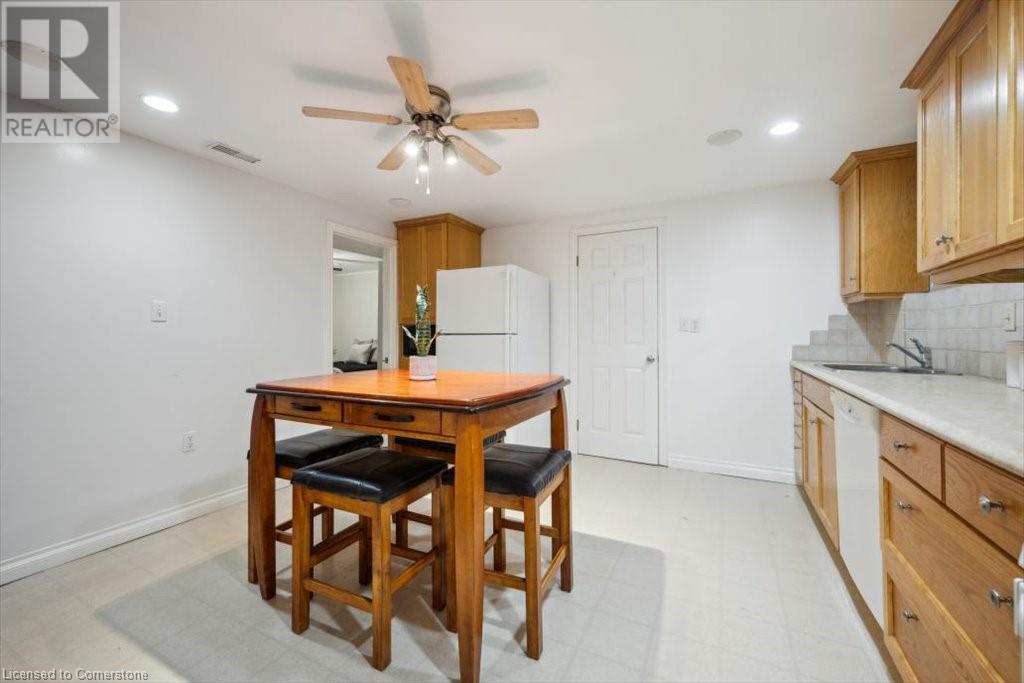 312 Craigleith Drive, Waterloo, Ontario  N2L 5B3 - Photo 32 - 40727415