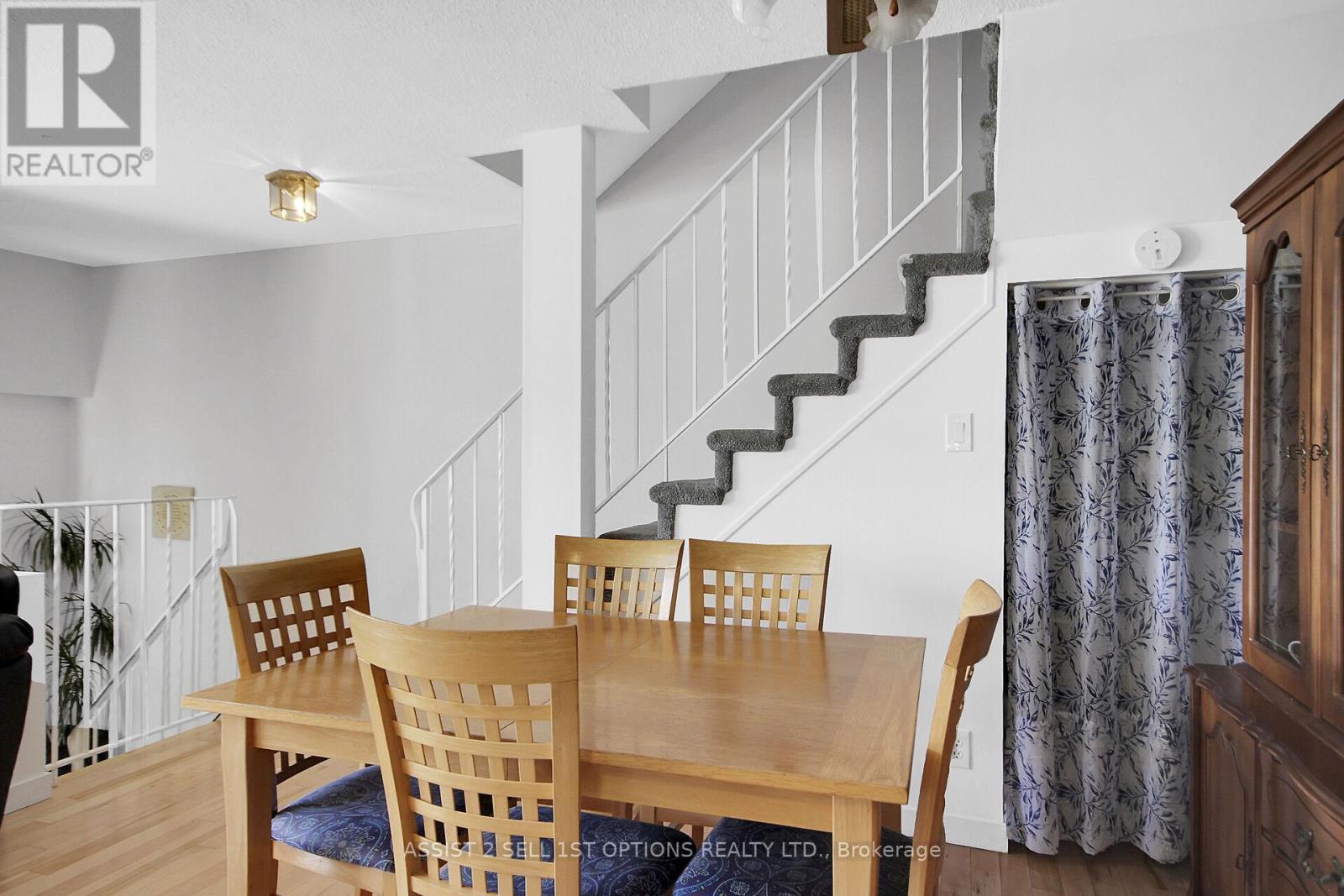 B - 32 Woodvale Gn Crescent, Ottawa, Ontario  K2G 4H4 - Photo 13 - X12194569