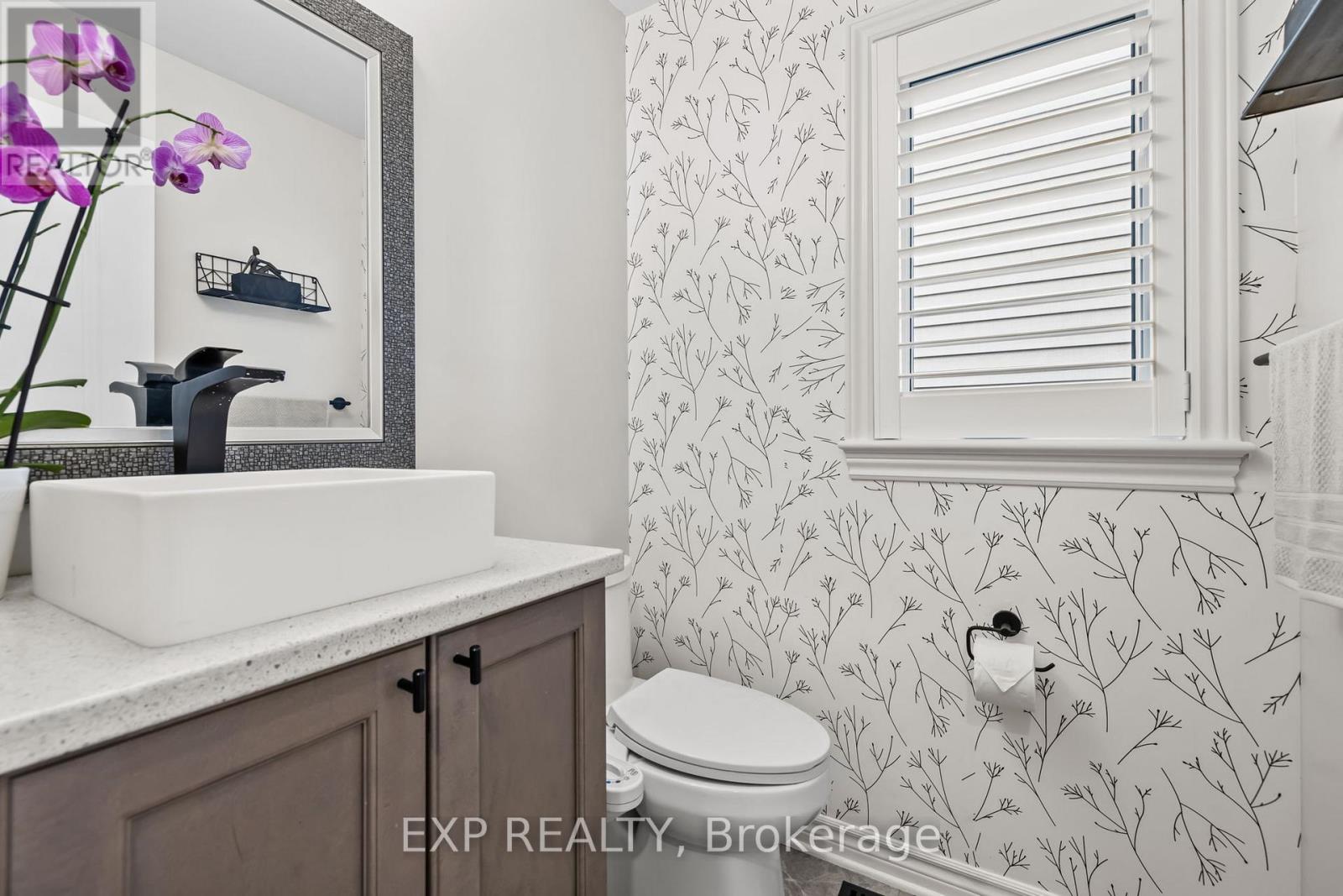 531 Vivera Place, Ottawa, Ontario  K2S 0W2 - Photo 5 - X12194611