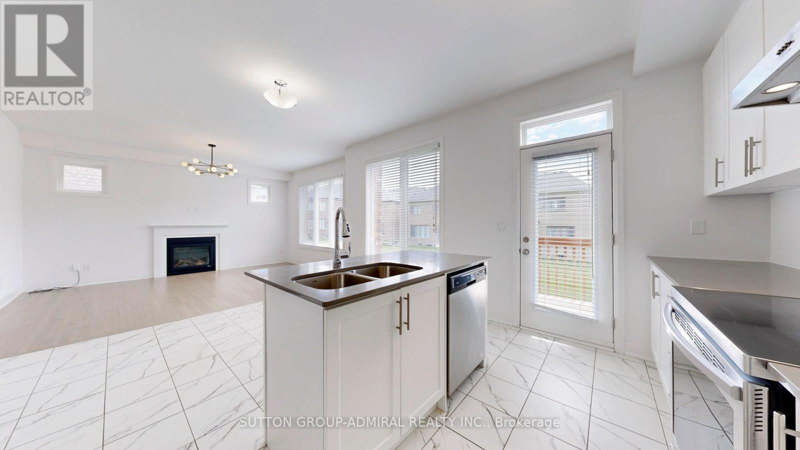 89 Kentledge Avenue, East Gwillimbury, Ontario  L9N 0V9 - Photo 15 - N12192996