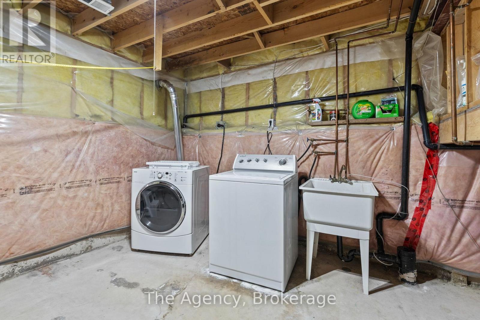 6 Madison Court E, Welland (N. Welland), Ontario  L3C 7G3 - Photo 25 - X12194587