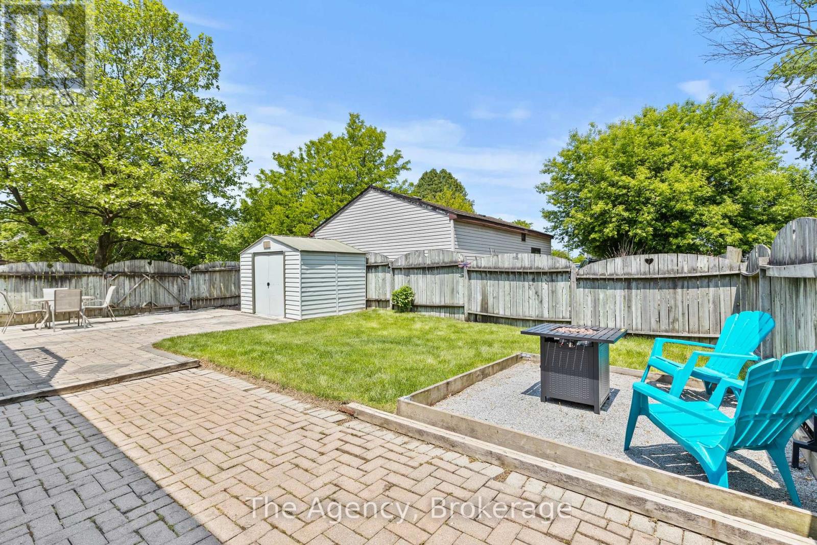 6 Madison Court E, Welland (N. Welland), Ontario  L3C 7G3 - Photo 27 - X12194587