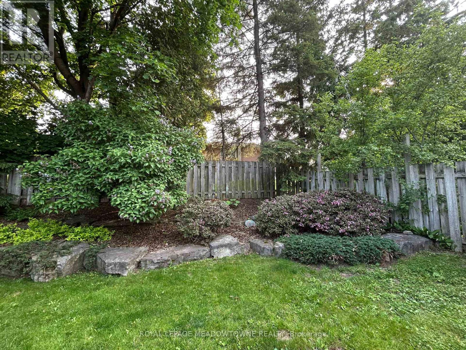 32 Joycelyn Crescent, Halton Hills, Ontario  L7G 2S4 - Photo 50 - W12085820