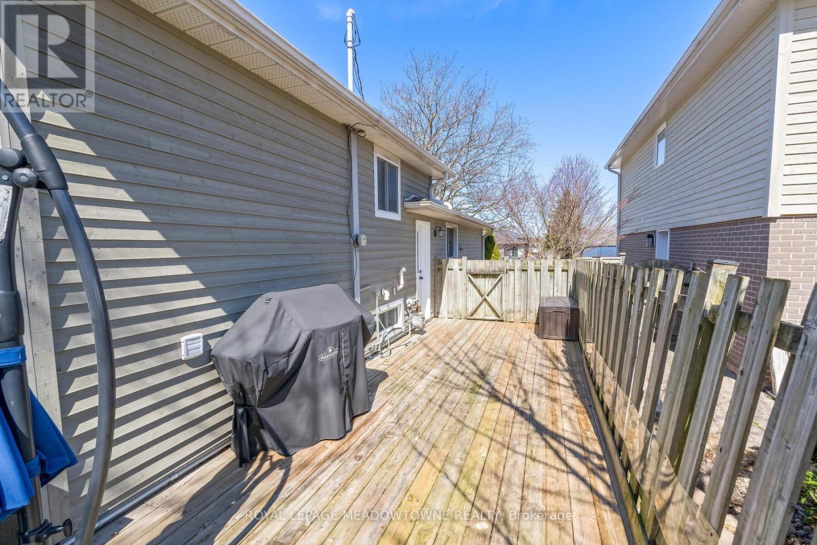32 Joycelyn Crescent, Halton Hills, Ontario  L7G 2S4 - Photo 47 - W12085820
