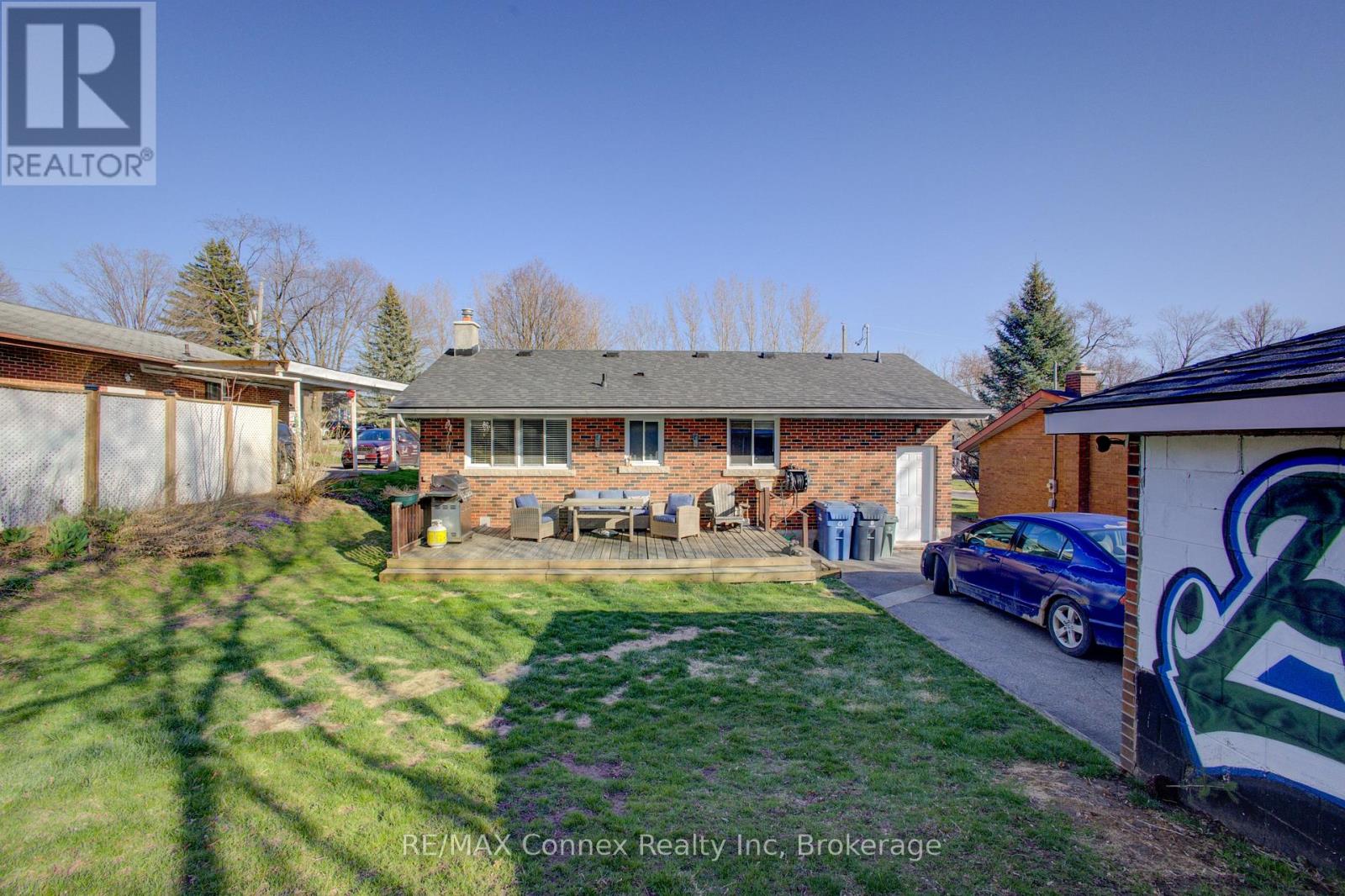20 Laverne Avenue, Guelph, Ontario N1E 1Z1 - Photo 36 - X12194567