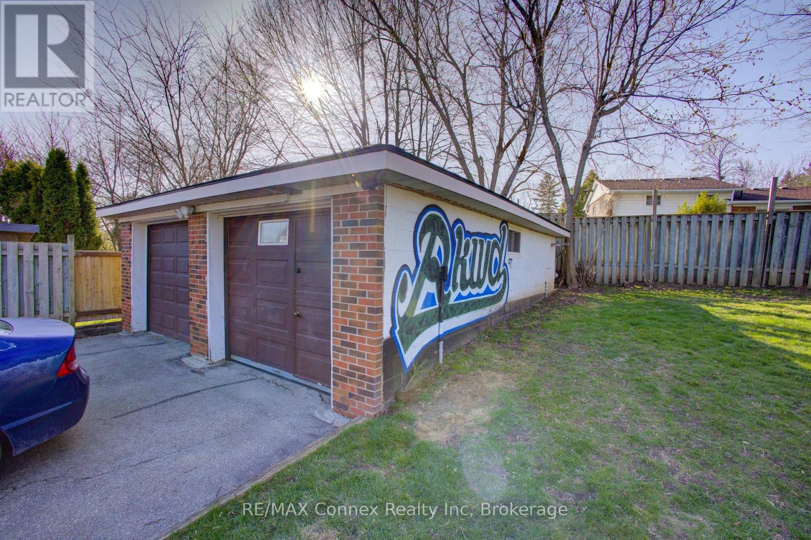 20 Laverne Avenue, Guelph, Ontario N1E 1Z1 - Photo 40 - X12194567