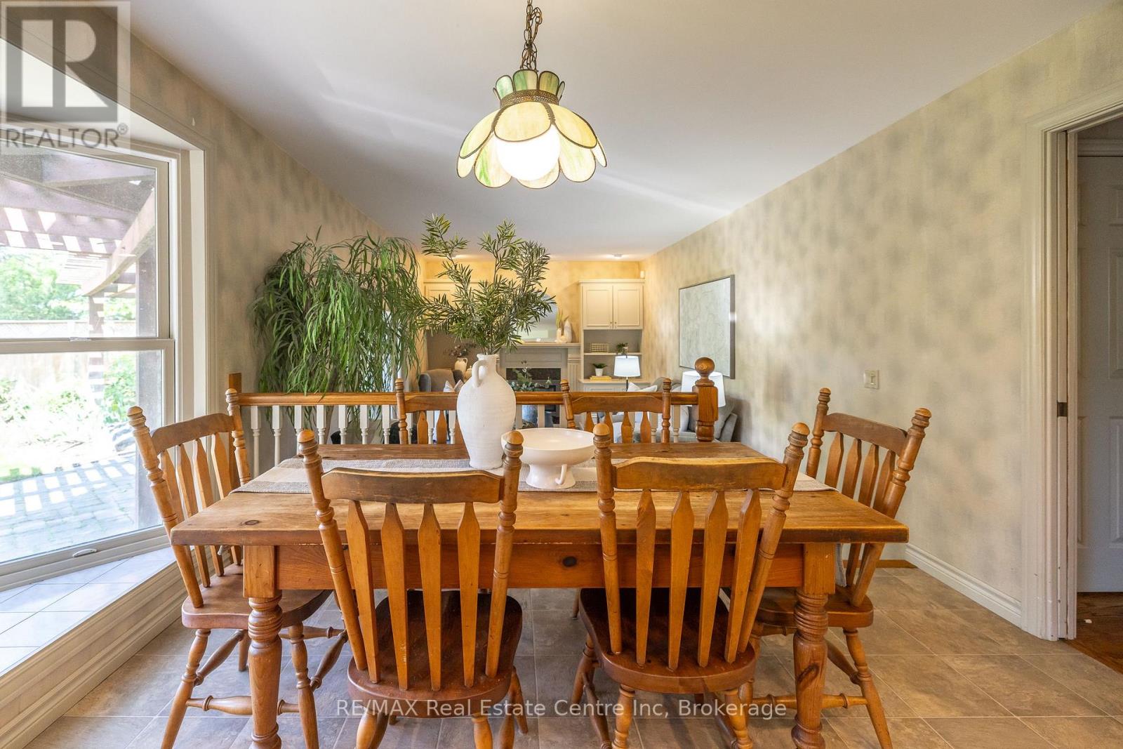 27 Colborn Street, Guelph, Ontario  N1G 2M4 - Photo 15 - X12194580