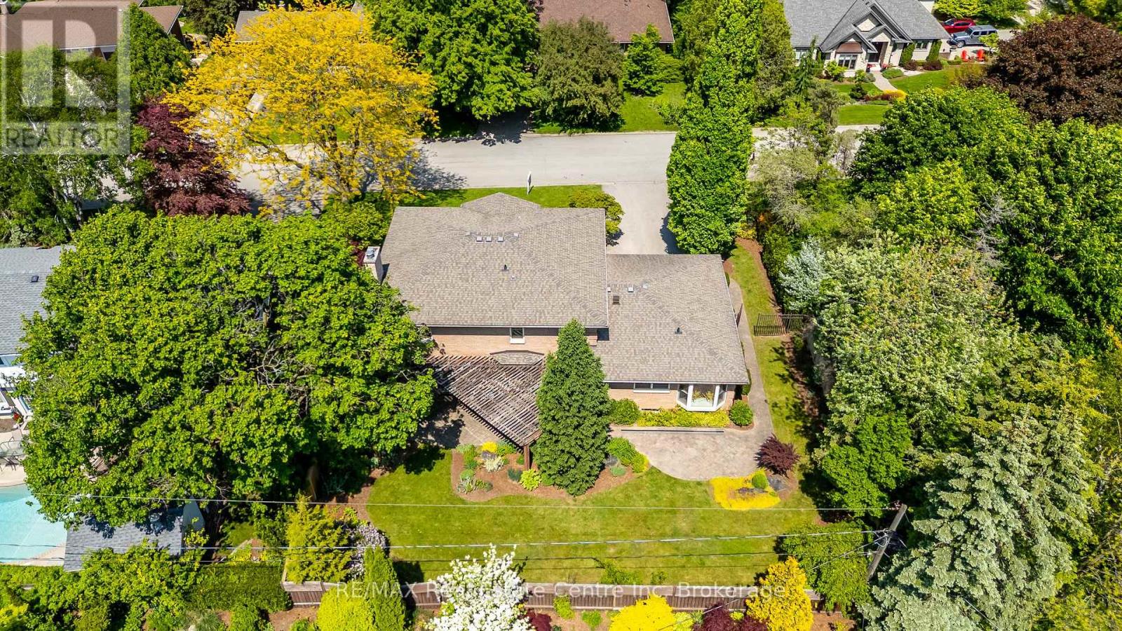 27 Colborn Street, Guelph, Ontario  N1G 2M4 - Photo 43 - X12194580