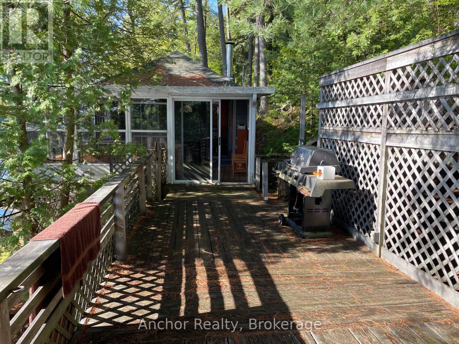 10145 Little Hawk West Sho, Algonquin Highlands, Ontario K0M 1S0 - Photo 11 - X12194618