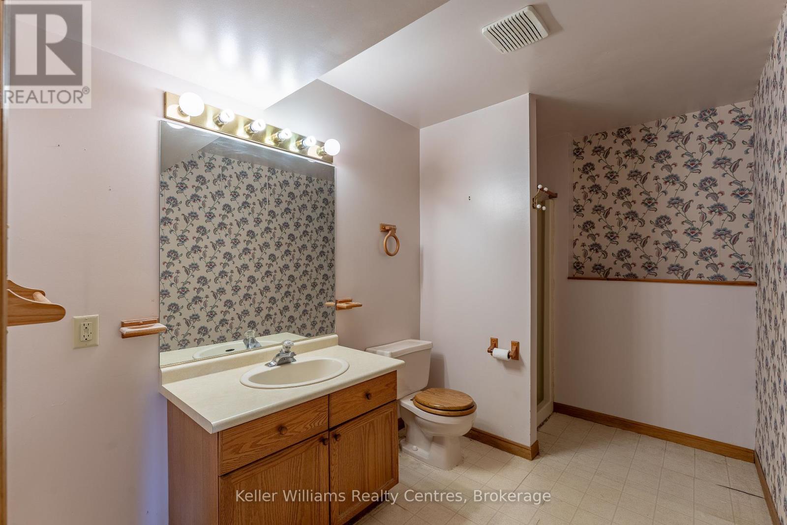 859 26th Street E, Owen Sound, Ontario N4K 6T4 - Photo 28 - X12194640