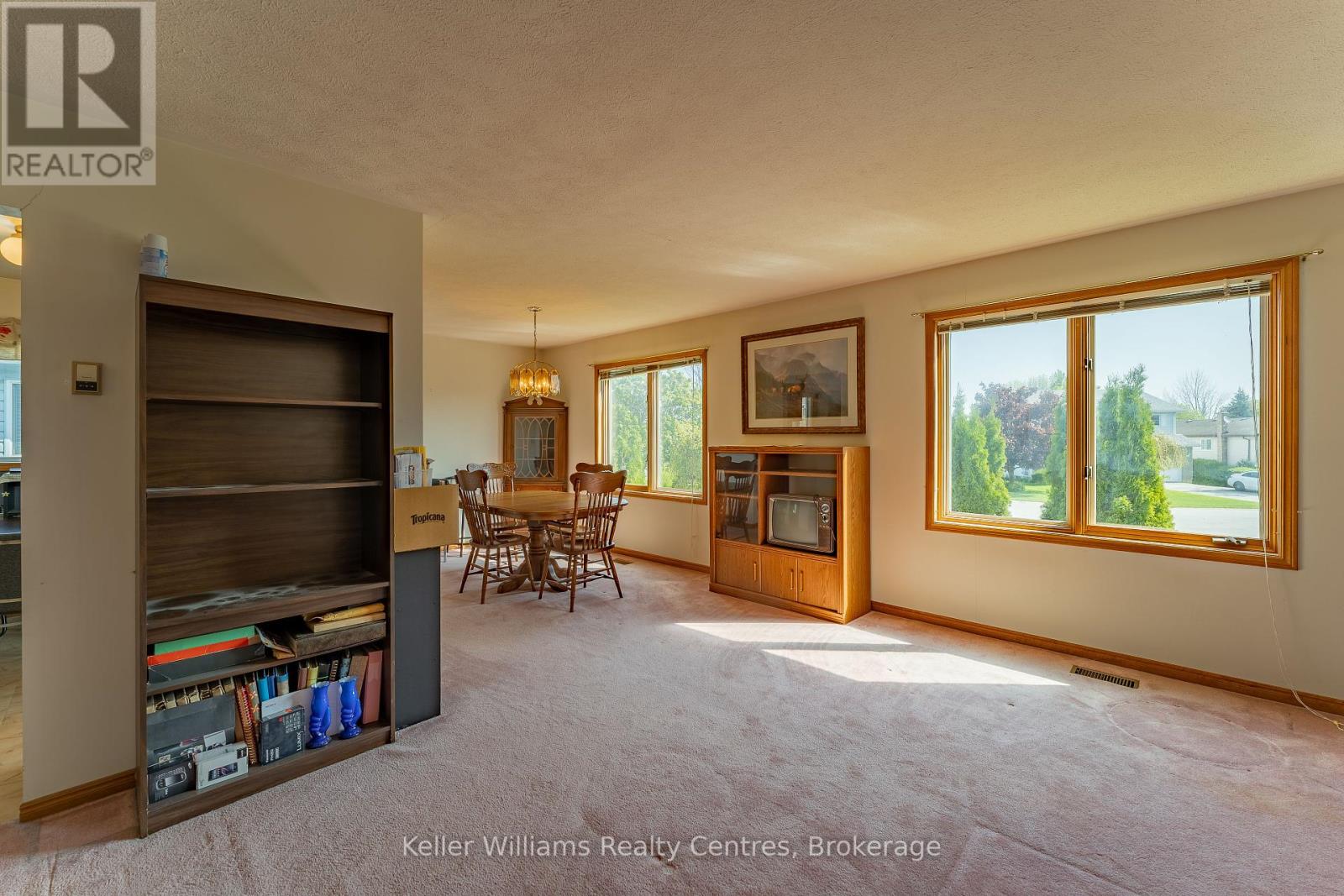 859 26th Street E, Owen Sound, Ontario N4K 6T4 - Photo 8 - X12194640