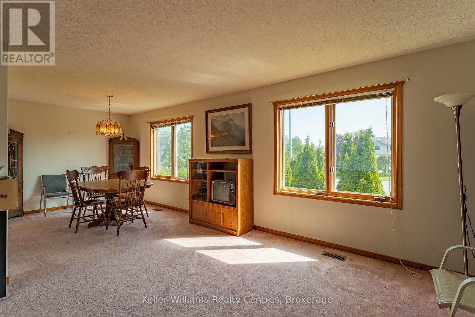 859 26th Street E, Owen Sound, Ontario N4K 6T4 - Photo 9 - X12194640