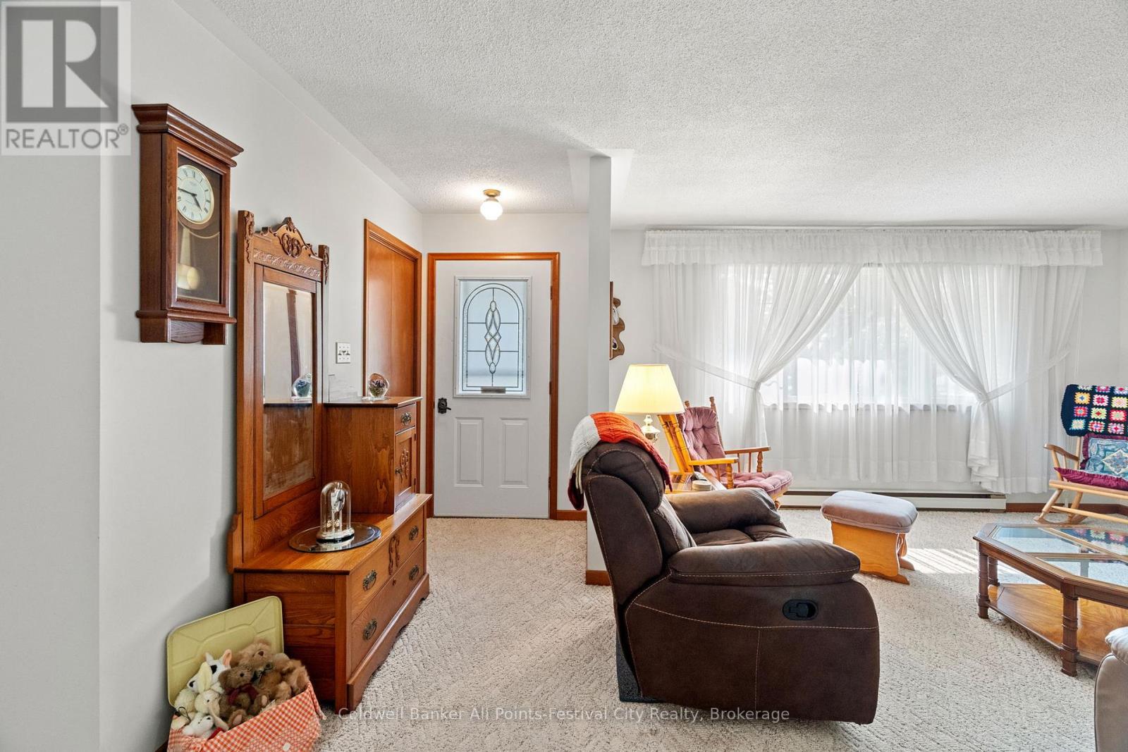 305 Warren Street, Goderich, Ontario N7A 4G1 - Photo 7 - X12194764