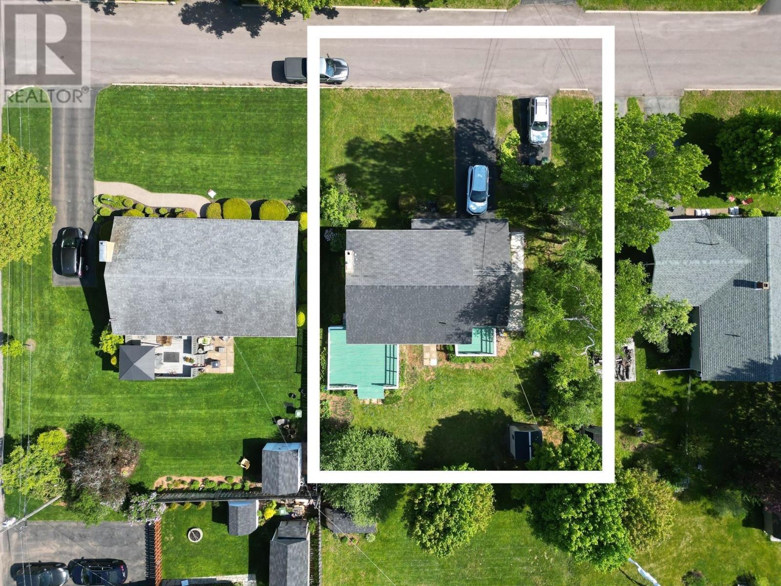 23 Woodbine St, Charlottetown, Prince Edward Island  C1A 2X8 - Photo 4 - 202508013