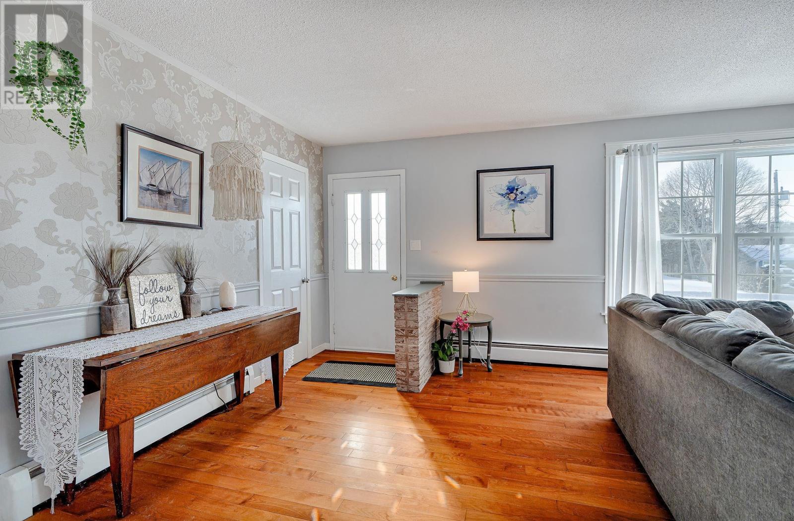 Property at 12 GLENCOVE Drive image 5