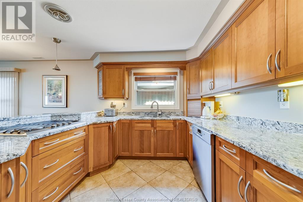 700 Point Pelee, Leamington, Ontario  N8H 3V4 - Photo 16 - 25013914