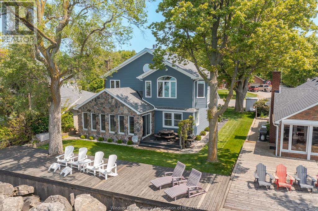 MLS# 25013914: 700 POINT PELEE, Leamington, Canada